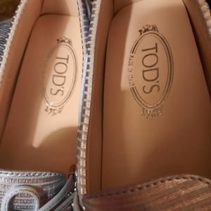 Tod Ladies moccasins. Never been worn new. These shoes retails for $400 to $500.